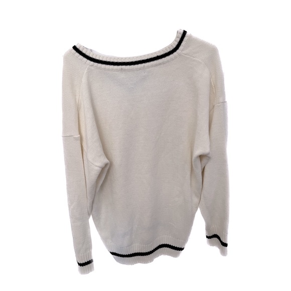 White V-Neck Knit Sweater - Picture 2 of 3